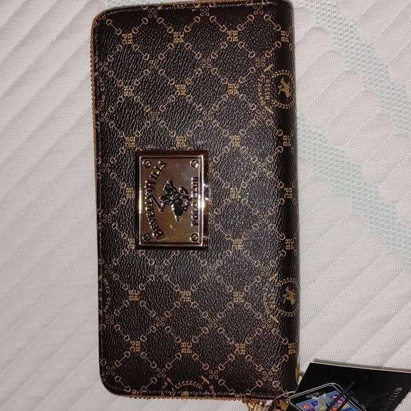 Beverly Hills Polo Club Wallet - Picture 2 of 5